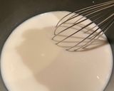 A picture of step 1 of Fresh Milk Yogurt.