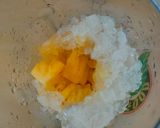 Foto langkah ke 2 dari resep Jus Nanas Kunyit.