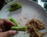 A picture of step 1 of Stuffed chilles.