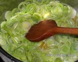 Vichyssoise - Tökéletes krémleves recept póréhagymából és burgonyából recept fázis 3 fotója