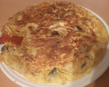 Foto del paso 4 de la receta: Tortilla de verduras y quesitos rápida