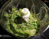 Foto del paso 3 de la receta: Tostadas con Paté de Guisantes y Queso Feta a la Menta