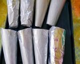 Hình bước làm 5 của món Bánh mì xoắn ốc nhân kem