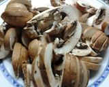 Foto del paso 2 de la receta Filete de lomo de cerdo con salsa de champiñones portobello