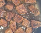 Foto del paso 2 de la receta: Dados de salmón marinado en cama de verduritas
