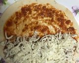 A picture of step 4 of Pizza Paratha.
