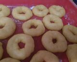 Foto langkah ke 2 dari resep Donat lembut.