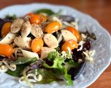 Une image de l'étape 4 de 💚 Salade de mesclun, germes de soja et cœurs de palmier, sauce moutarde au miel.