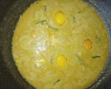 உடைத்து ஊற்றிய முட்டை குழம்பு(muttai kuzhambu recipe in tamil) ரெசிபி ஸ்டேப் 6 புகைப்படம்
