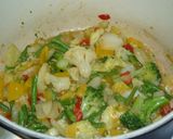 Töltött cukkini tonhallal, zöldségekkel recept fázis 4 fotója