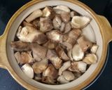 Hình bước làm 2 của món Chân Nấm kho Nước Dừa (Món Chay)