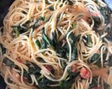 Spagetti tejszínes spenóttal 🌱 recept fázis 6 fotója