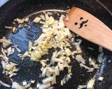 Zöld pesztós csirke, fürjtojásos salátával recept fázis 1 fotója
