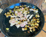 Foto del paso 4 de la receta: Paella de berenjena y pollo
