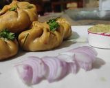 आटे के फ्राई मोमो (atte ke fry momo recipe in Hindi) रेसिपी चरण 5 फोटो