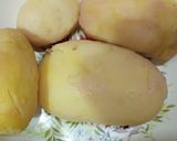 A picture of step 1 of Potatoes kabab.