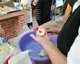 Foto del paso 4 de la receta: Pan de muerto relleno de queso crema con zarzamora