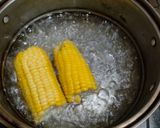 Foto langkah ke 1 dari resep Asinan Jagung Bogor.