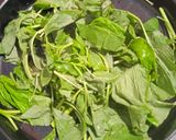 Foto langkah ke 1 dari resep Sayur Bening Bayam.