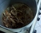 A picture of step 3 of Stir fried beef with cabbage.