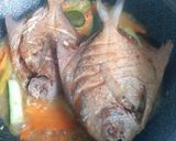 Foto langkah ke 5 dari resep 250. Ikan Bawal Bumbu Acar Kuning.
