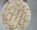 Hình bước làm 1 của món 두부강정 (đậu phụ sốt tương cà)