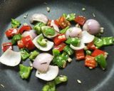 थ्री पेपर पोटैटो (Three pepper potato recipe in Hindi) रेसिपी चरण 5 फोटो