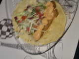 Tacos estilo Baja con salsa de chipotle