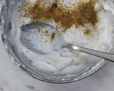 A picture of step 2 of Pear Chilli Raita.