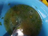 स्प्राउट्स ऑम्लेट (sprout omelette recipe in marathi)