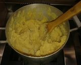 Foto del paso 3 de la receta: Pollo con salsa inglesa, pure de batatas con nuez y esparragos