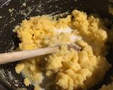 Une image de l'étape 4 de Boulettes de polenta au persil, jambon et parmesan sauce tomates et carottes.