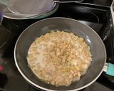 Foto del paso 5 de la receta: Tarta de pollo y espinaca súper cremosa (masa casera!)