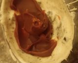Foto del paso 5 de la receta: Huevo de Pascua oreo con cáscara rellena de dulce de leche