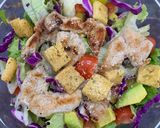 Foto langkah ke 4 dari resep Chicken Caesar Salad + Croutons + Salad dressing Vinaigrette.