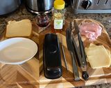 A picture of step 1 of Swift maple glazed grilled ham and cheese.