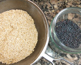 Foto del paso 1 de la receta: Gratinado de lentejas caviar con quinoa y judías verdes