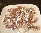 A picture of step 4 of Crispy chilli beef.