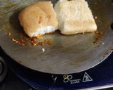 A picture of step 9 of Maharashtra famous vadapav.
