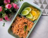 Foto langkah ke 6 dari resep Bekal Nasi Goreng Merah.