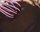 Foto langkah ke 4 dari resep Mini Dark Choco Chiffon Cake.