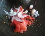 Foto langkah ke 1 dari resep Spaghetti rebus bumbu sambal tomat pedas.