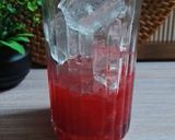Foto langkah ke 3 dari resep Strawberry Creamy Matcha.