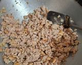 Foto langkah ke 4 dari resep Tumis Ayam Jamur Isian Bacang.
