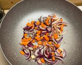 A picture of step 4 of Tofu and Pineapple Stir-Fry.