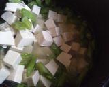 Foto langkah ke 3 dari resep Sup buncis tahu.
