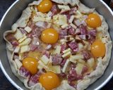 Foto del paso 4 de la receta: Torta de fiambre con tapa de huevo 😀