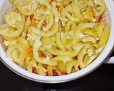 Cukkinis virslis lecsó tarhonyával recept fázis 5 fotója