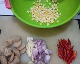 Foto langkah ke 2 dari resep Oseng pokcoy bakso jagung manis.
