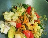 A picture of step 2 of Pointed gourd mix veggies.
